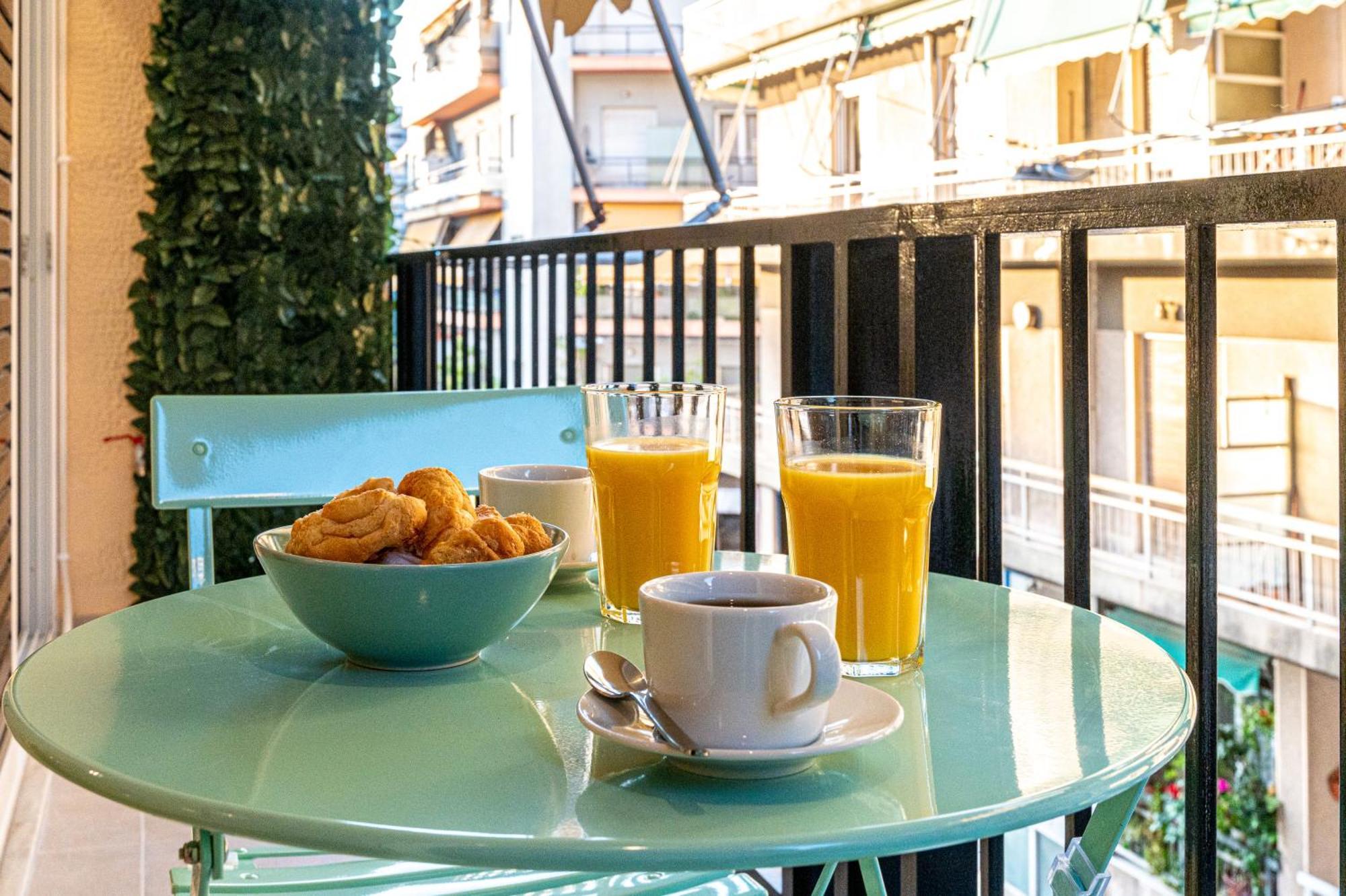 Feel Like Home Atenas Exterior foto